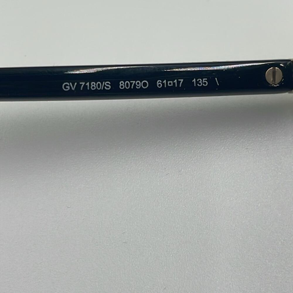 GIVENCHY NWOT FULL INCLUSION Black Sunglasses - Picture 5 of 7